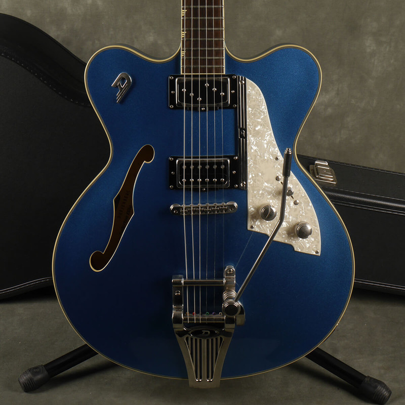 Duesenberg Fullerton Elite - Blue Sparkle w/Hard Case - 2nd Hand