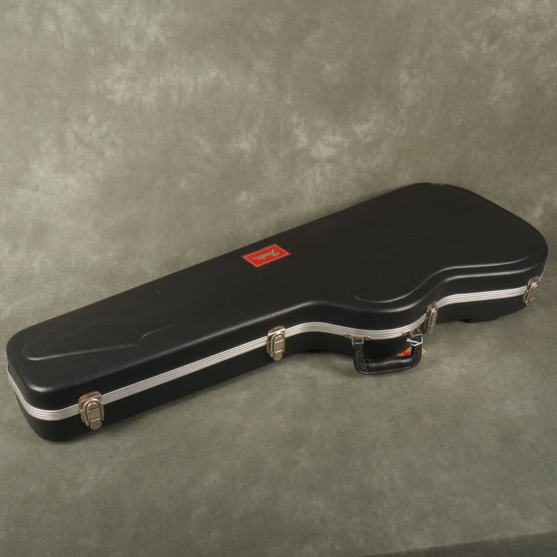 Fender Red Label ABS Strat/Tele Hardcase - 2nd Hand Fender Red Label ABS Strat/Tele Hardcase - 2nd Hand