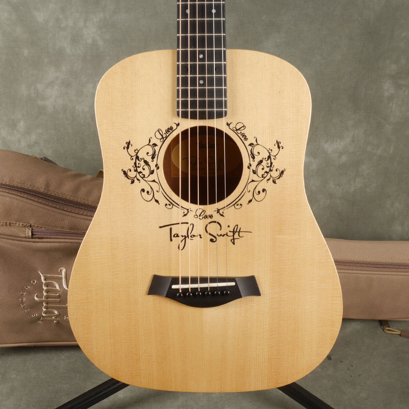 Taylor TSBT Baby Taylor Swift - Natural w/Gig Bag - 2nd Hand Taylor TSBT Baby Taylor Swift - Natural w/Gig Bag - 2nd Hand