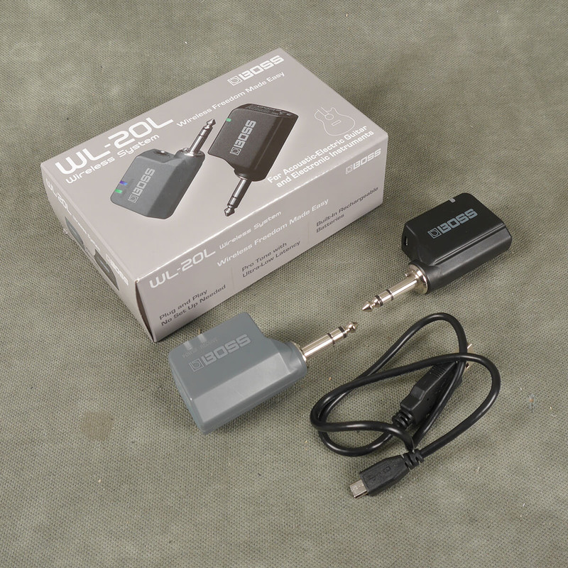 Boss WL-20L Wireless System w/Box - 2nd Hand