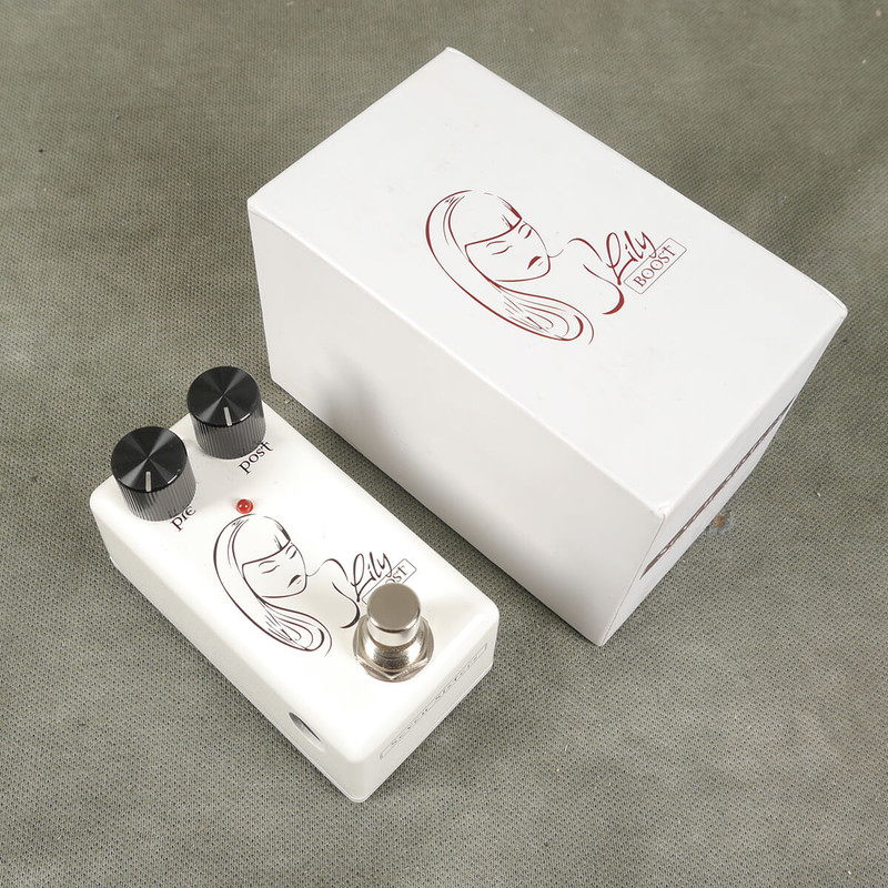 Red Witch Lily Boost FX Pedal w/Box - 2nd Hand (112944)