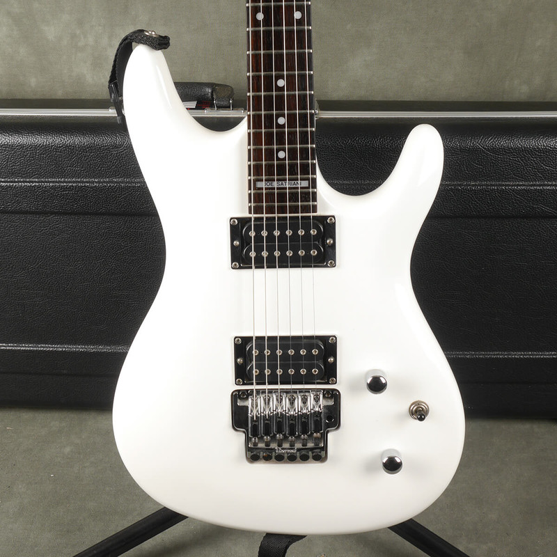 Ibanez JS100 Joe Satriana Electric Guitar - White w/Hard Case - 2nd Hand Ibanez JS100 Joe Satriana Electric Guitar - White w/Hard Case - 2nd Hand