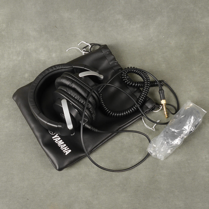 Yamaha HPH-MT8 Studio Headphones w/Bag - 2nd Hand Yamaha HPH-MT8 Studio Headphones w/Bag - 2nd Hand