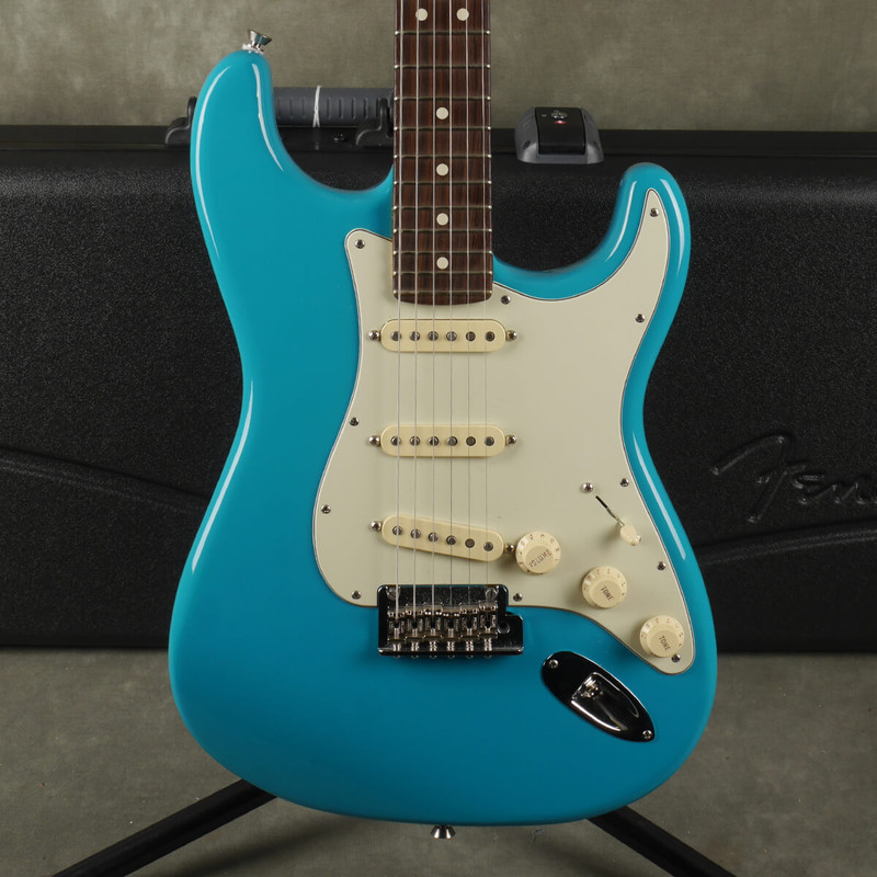Fender American Professional II Stratocaster - Miami Blue w/Hard Case - 2nd Hand