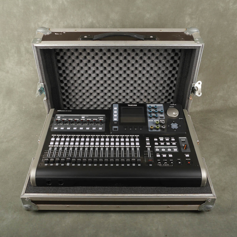 Tascam DP24SD Digital Portastudio w/Flight Case - 2nd Hand