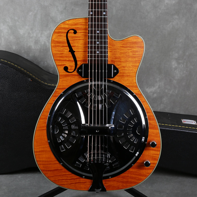 Vintage Guitars VRC 800AFM Resonator - Natural w/Hard Case - 2nd Hand