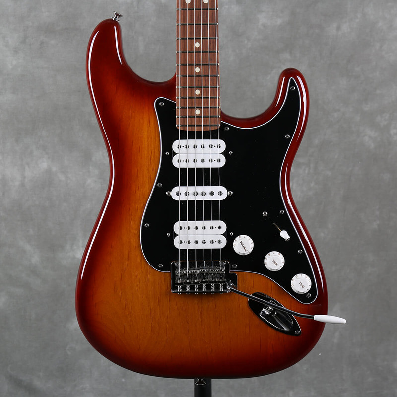 Fender Player Stratocaster HSH - Siena Burst - 2nd Hand