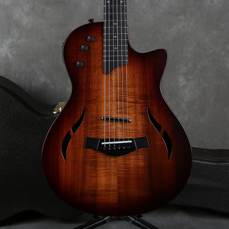 Taylor T5z Classic - Koa w/Hard Case - 2nd Hand Taylor T5z Classic - Koa w/Hard Case - 2nd Hand