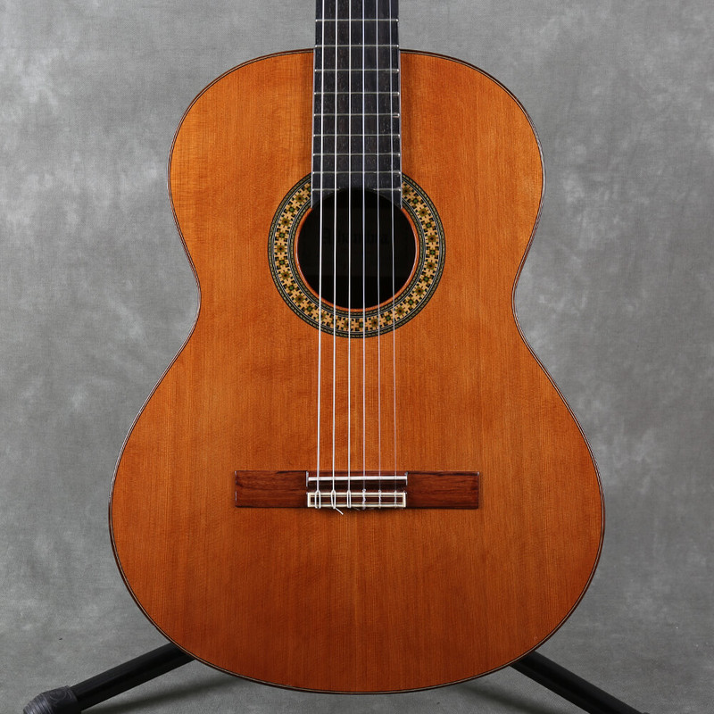 Alhambra 4P Classical Guitar - 2nd Hand Alhambra 4P Classical Guitar - 2nd Hand