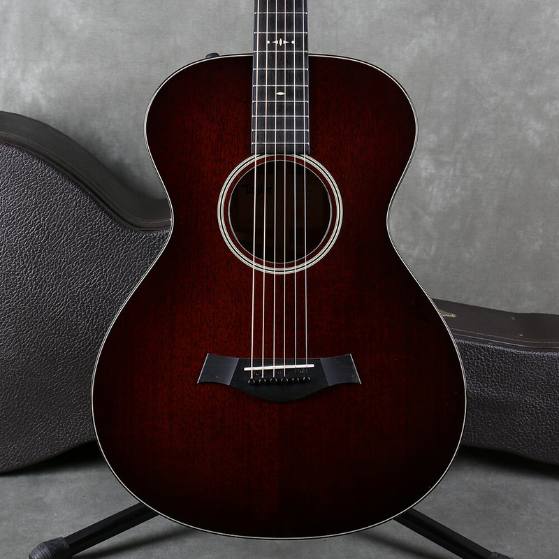 Taylor 522e 12-Fret V-Class - Hard Case - 2nd Hand Taylor 522e 12-Fret V-Class - Hard Case - 2nd Hand