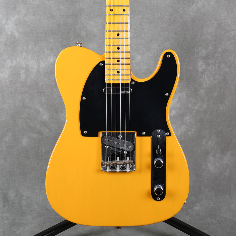 Vintage V52 Reissued Electric Guitar - Butterscotch - 2nd Hand (118956)