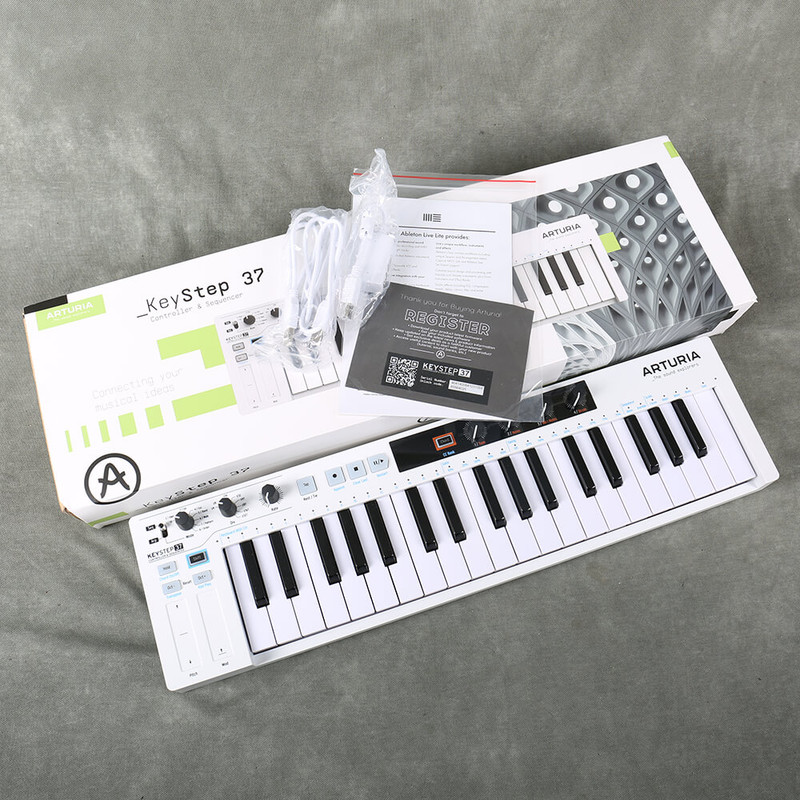 Arturia KeyStep 37 Controller and Sequencer - Boxed - 2nd Hand Arturia KeyStep 37 Controller and Sequencer - Boxed - 2nd Hand