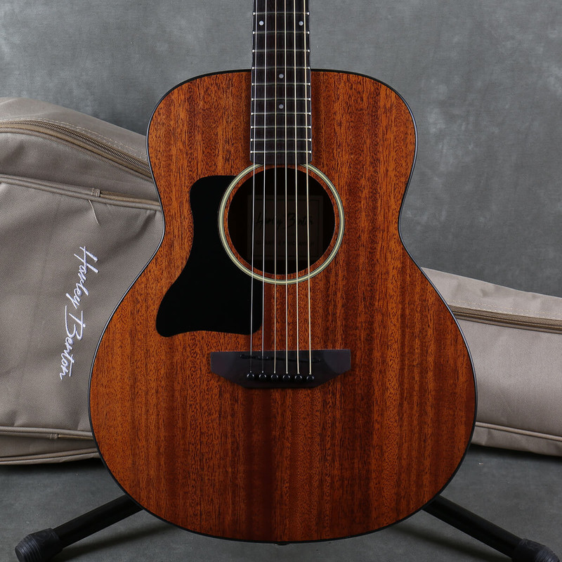 Harley Benton GS Travel E Mahogany - Left Handed - Gig Bag - 2nd Hand - Used Harley Benton GS Travel E Mahogany - Left Handed - Gig Bag - 2nd Hand - Used