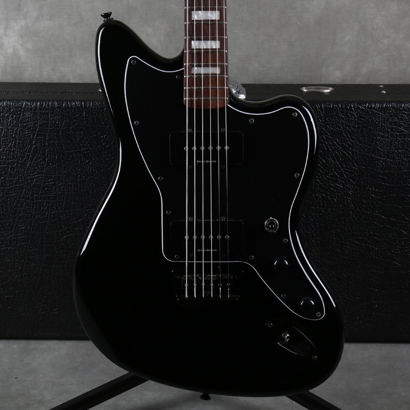 Squier Vintage Modified Baritone Jazzmaster - Black - Case - 2nd Hand - Used