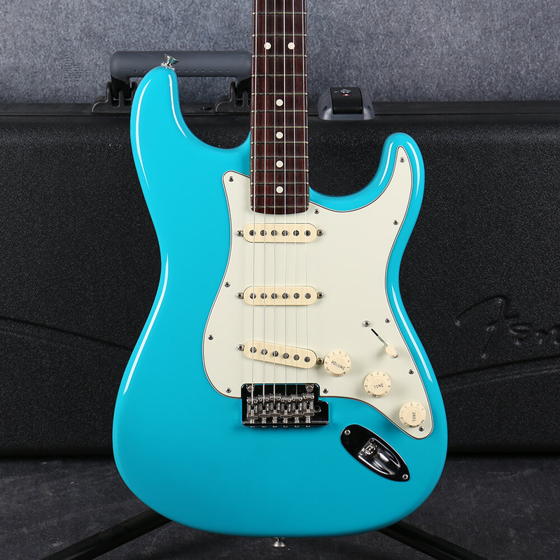 Fender American Professional II Stratocaster - RW - Miami Blue - Case - 2nd Hand