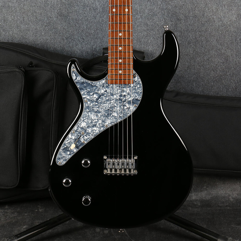 Line 6 Variax Standard Left Handed - Black - Gig Bag - 2nd Hand Line 6 Variax Standard Left Handed - Black - Gig Bag - 2nd Hand