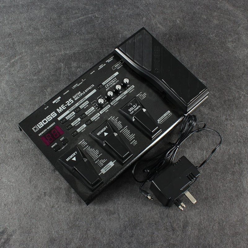 Boss ME-25 Guitar Multiple Effects with PSU - 2nd Hand Boss ME-25 Guitar Multiple Effects with PSU - 2nd Hand