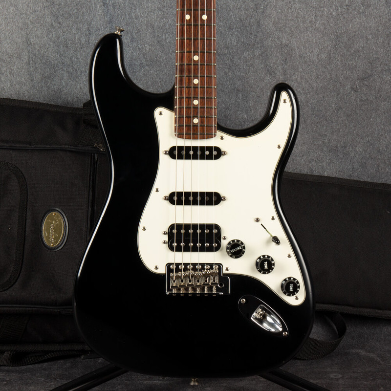 Fender American Highway One Stratocaster - Black - Gig Bag - 2nd Hand Fender American Highway One Stratocaster - Black - Gig Bag - 2nd Hand