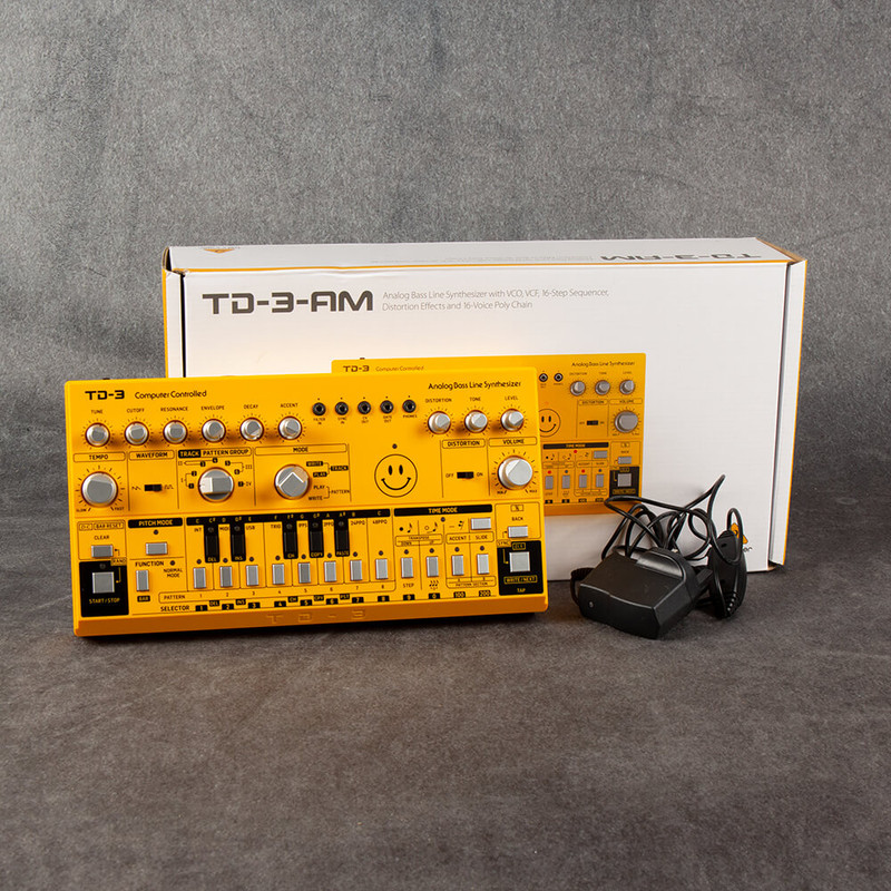Behringer TD-3 Analog Bass Line Synthesizer - Boxed - 2nd Hand Behringer TD-3 Analog Bass Line Synthesizer - Boxed - 2nd Hand