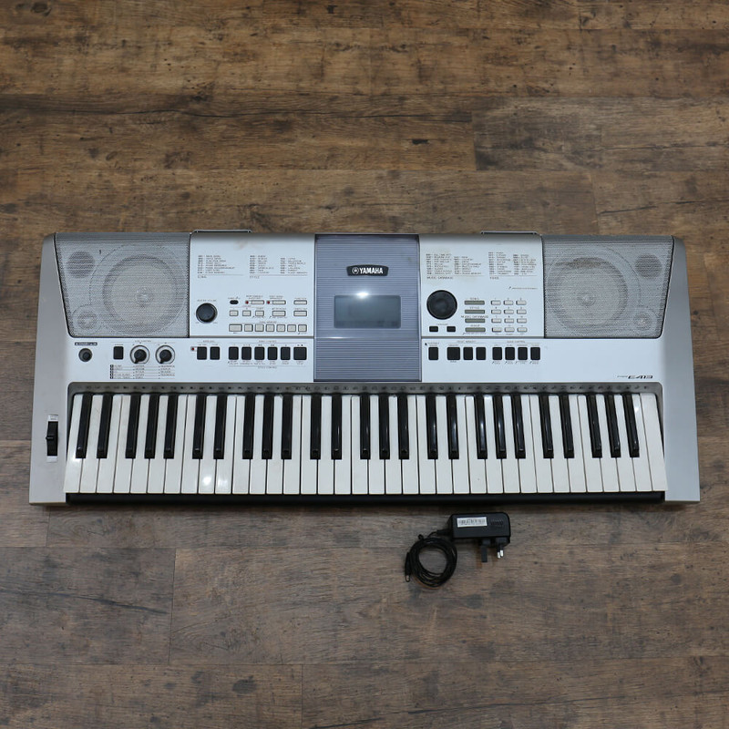 Yamaha PSR-E413 61-Key Portable Keyboard - 2nd Hand