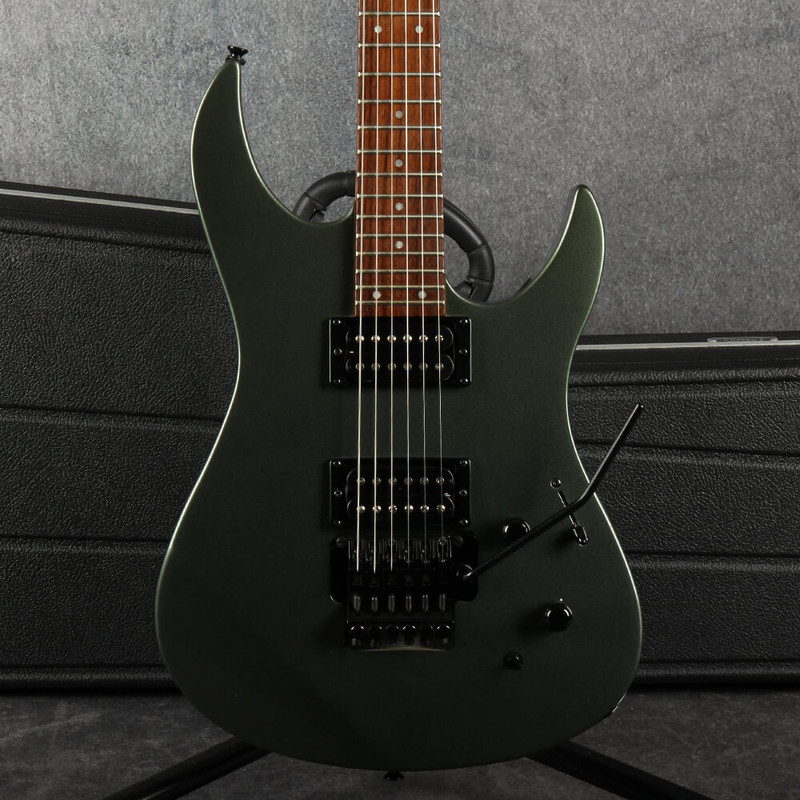 Yamaha RGX420S - Metallic Green - Hard Case - 2nd Hand Yamaha RGX420S - Metallic Green - Hard Case - 2nd Hand