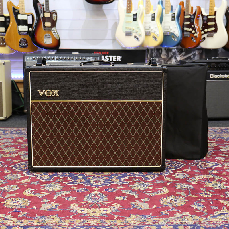 Vox AC30C2 Custom Combo Valve Amp - Cover **COLLECTION ONLY** - 2nd Hand Vox AC30C2 Custom Combo Valve Amp - Cover **COLLECTION ONLY** - 2nd Hand