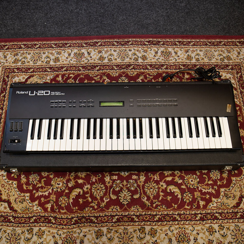 Roland U-20 Keyboard - PSU - Hard Case - 2nd Hand