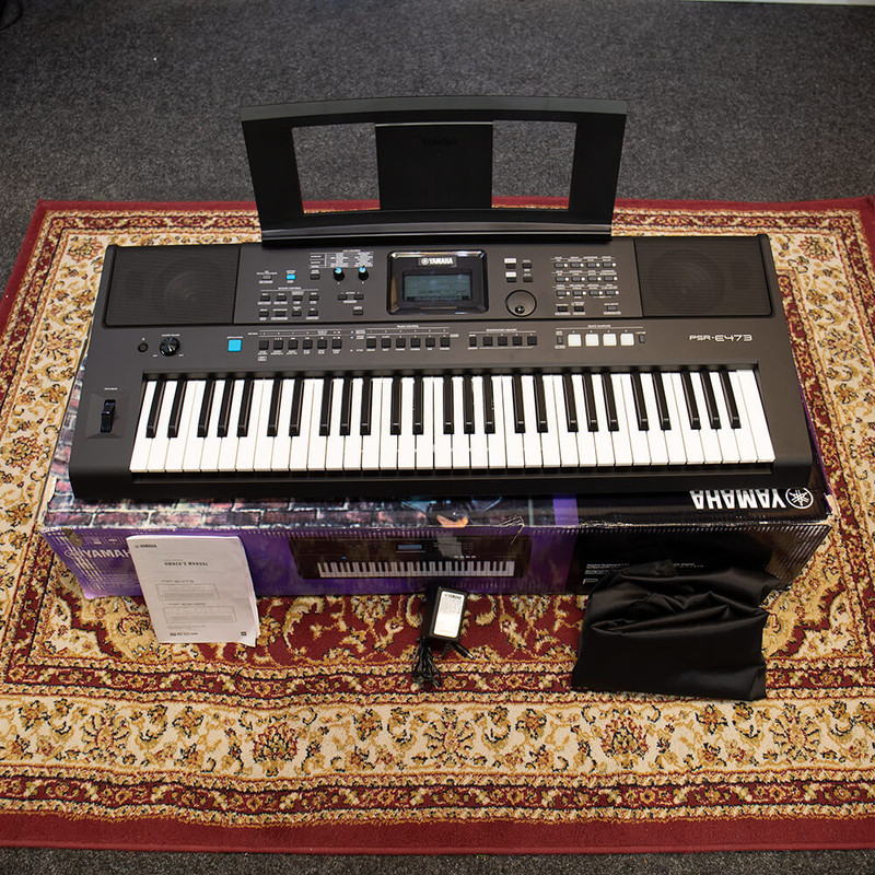 Yamaha PSR-E473 Portable Keyboard - Box & PSU - 2nd Hand
