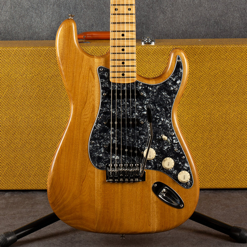 Bloodstone Custom Guitar - Natural - Hard Case - 2nd Hand Bloodstone Custom Guitar - Natural - Hard Case - 2nd Hand