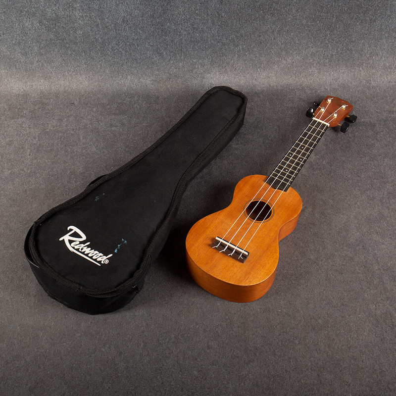 Redwood S20 Ukulele - Gig Bag - 2nd Hand Redwood S20 Ukulele - Gig Bag - 2nd Hand