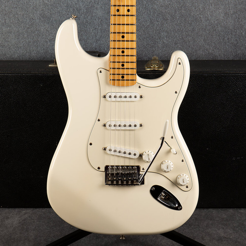 Fender Mexican Stratocaster - Arctic White - Hard Case - 2nd Hand
