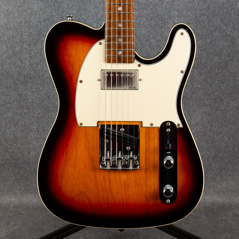 Revelation RTE Custom - 3-Tone Sunburst - 2nd Hand Revelation RTE Custom - 3-Tone Sunburst - 2nd Hand