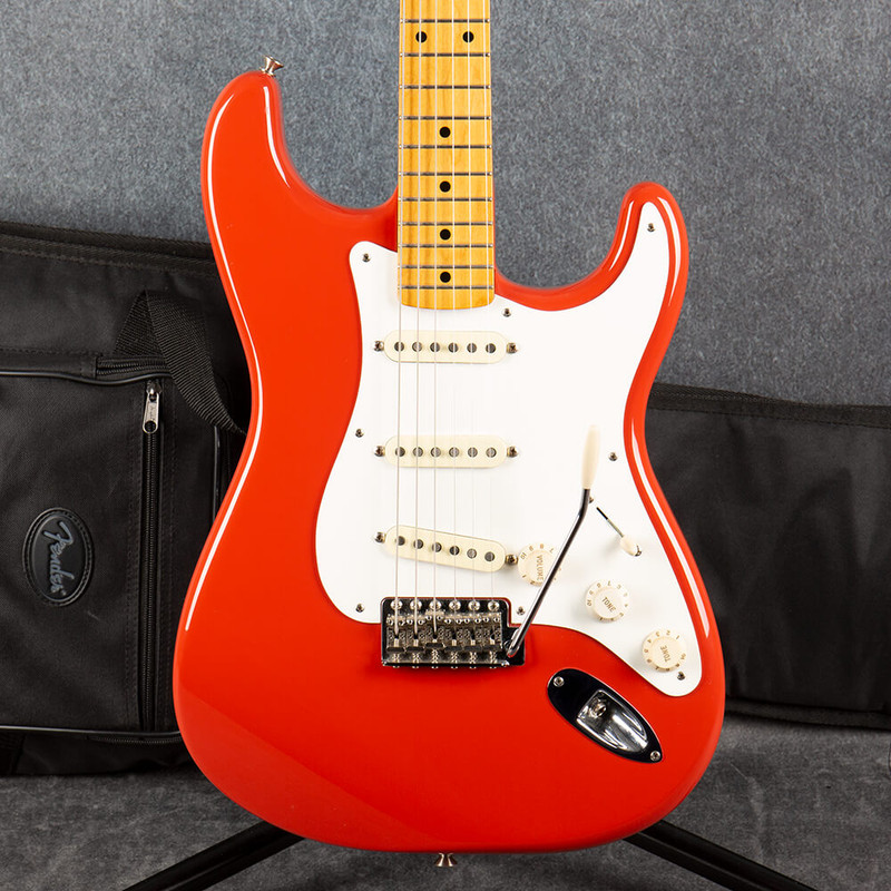 Fender Classic Series 50s Stratocaster - Fiesta Red - Gig Bag - 2nd Hand Fender Classic Series 50s Stratocaster - Fiesta Red - Gig Bag - 2nd Hand