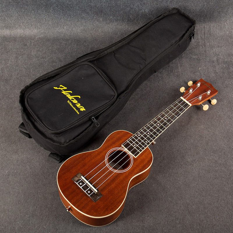 Halona UKS-15 Ukulele - Gig Bag - 2nd Hand