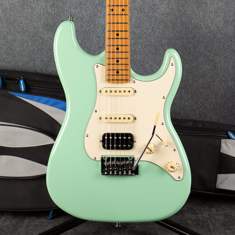 Jet Guitars JS-400 - Sea Foam Green - Gig Bag - 2nd Hand Jet Guitars JS-400 - Sea Foam Green - Gig Bag - 2nd Hand