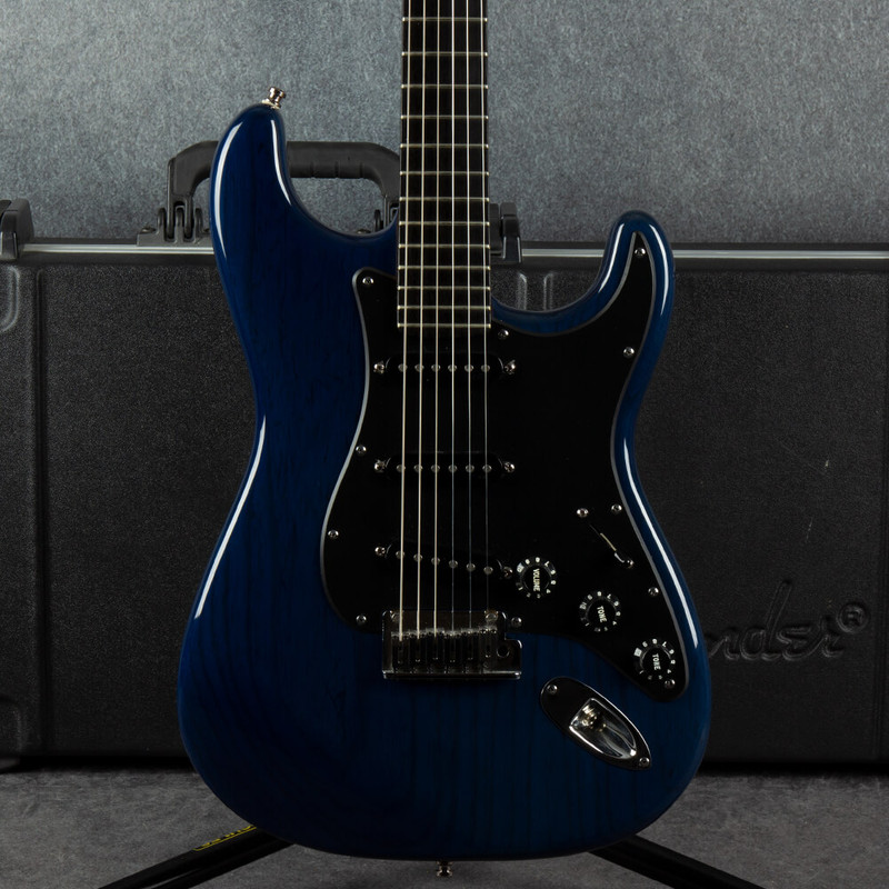 Fender FSR Bad Boy Blue American Deluxe Stratocaster - Hard Case - 2nd Hand