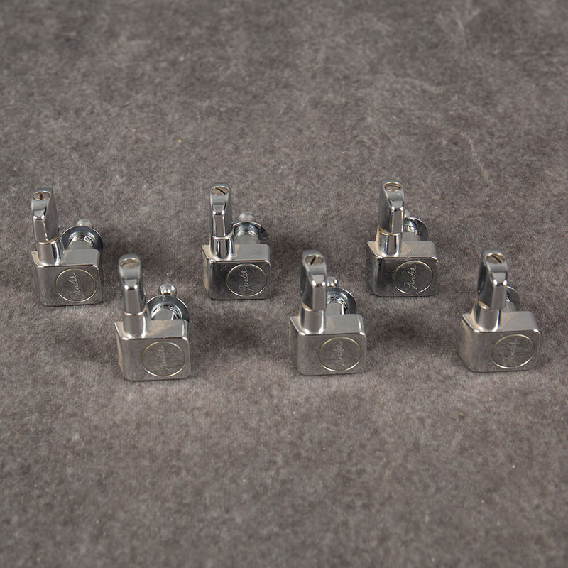 Fender Machine Heads Set of 6 - 2nd Hand (128036) Fender Machine Heads Set of 6 - 2nd Hand (128036)