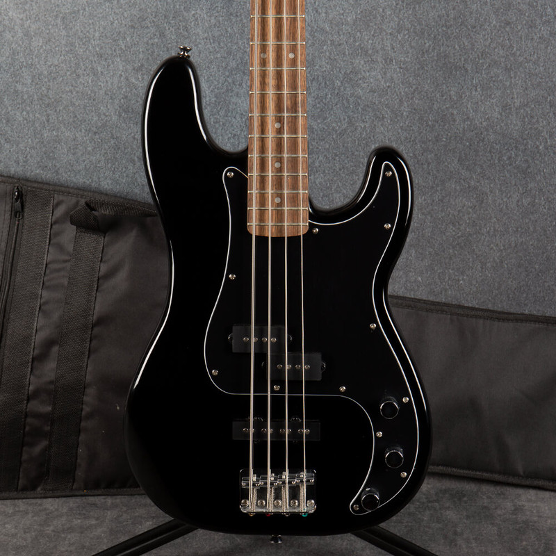 Squier Affinity Precision Bass PJ - Black - Gig Bag - 2nd Hand Squier Affinity Precision Bass PJ - Black - Gig Bag - 2nd Hand