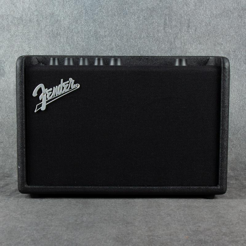 Fender Mustang GT40 - 2nd Hand Fender Mustang GT40 - 2nd Hand