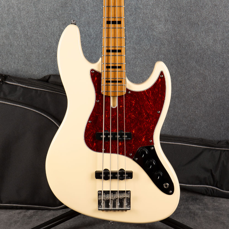 Sire Marcus Miller V5 - Vintage White - Gig Bag - 2nd Hand