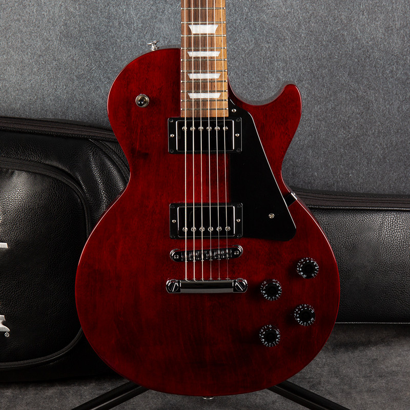 Gibson Les Paul Studio - Dark Wine Red - Soft Case - 2nd Hand Gibson Les Paul Studio - Dark Wine Red - Soft Case - 2nd Hand