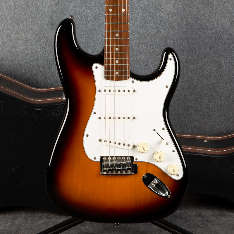 Squier Affinity Stratocaster - 3 Colour Sunburst - Hard Case - 2nd Hand