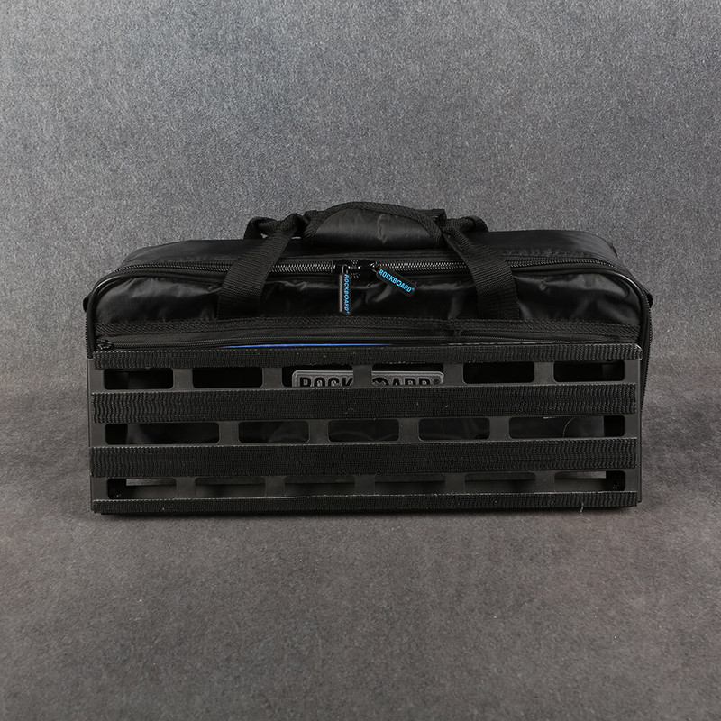 Rockboard Duo 2.1 Pedalboard - Gig Bag - Gig Bag - 2nd Hand Rockboard Duo 2.1 Pedalboard - Gig Bag - Gig Bag - 2nd Hand