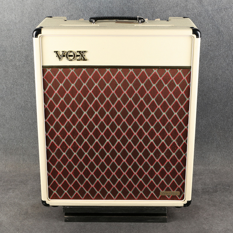 Vox VT40+ Guitar Amplifier Custom 210 Cabinet - 2nd Hand