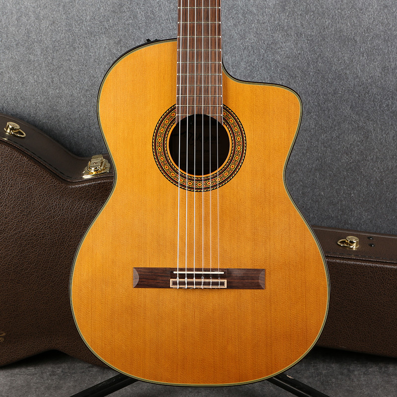 Takamine TC132SC Electro Classic - Natural - Hard Case - 2nd Hand