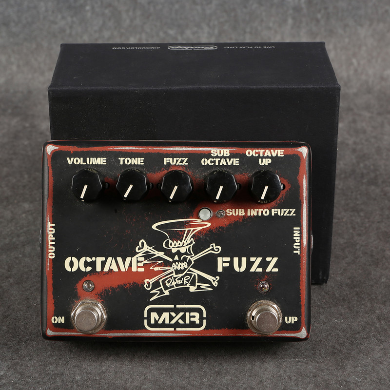MXR Slash Octave Fuzz - Boxed - 2nd Hand (131905) MXR Slash Octave Fuzz - Boxed - 2nd Hand (131905)