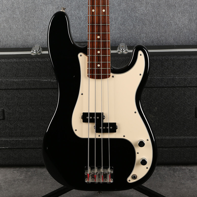 Fender Mexican Standard Precision Bass - Black - Hard Case - 2nd Hand Fender Mexican Standard Precision Bass - Black - Hard Case - 2nd Hand