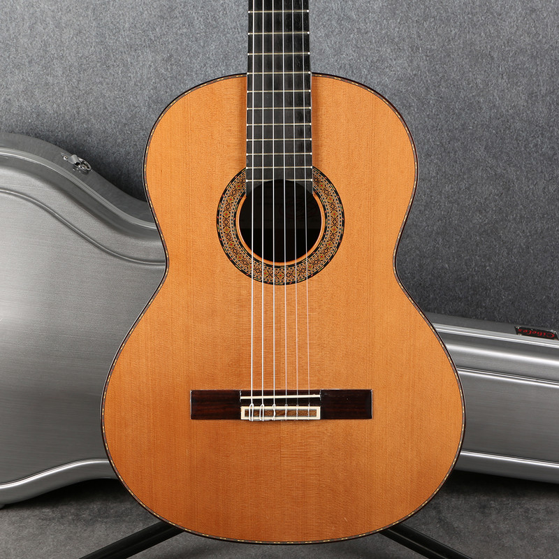 Amalio Burguet 2M Cedar Classical Acoustic - Natural - Hard Case - 2nd Hand Amalio Burguet 2M Cedar Classical Acoustic - Natural - Hard Case - 2nd Hand