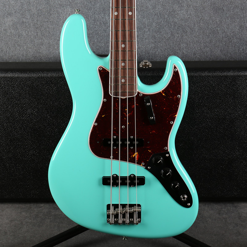 Fender American Vintage II 1966 Jazz Bass - Sea Foam Green - Case - 2nd Hand (X1157811)