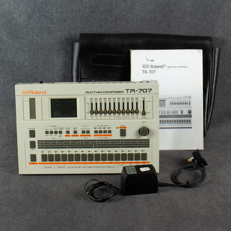 Roland TR-707 Rhythm Composer - PSU - Bag - 2nd Hand Roland TR-707 Rhythm Composer - PSU - Bag - 2nd Hand